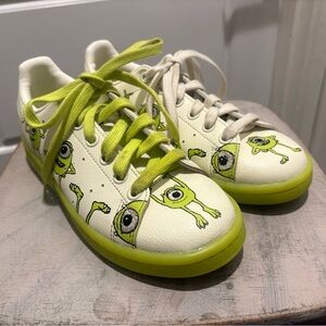 Adidas Originals Stan Smith X Monsters Inc Mike Wazowski, Rare!! Youth size 3.5